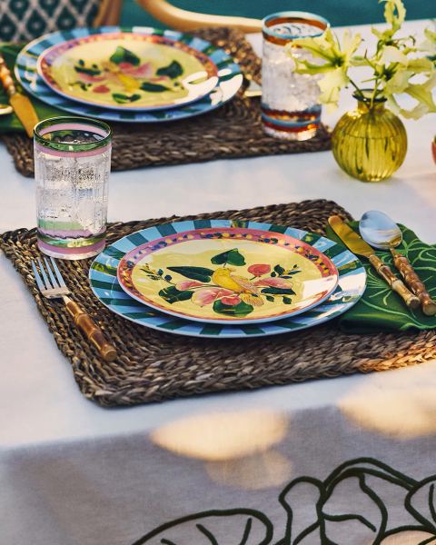 Яркие краски и экзотические мотивы в летней коллекции Anthropologie Home