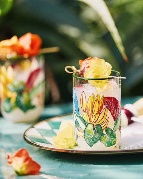 Яркие краски и экзотические мотивы в летней коллекции Anthropologie Home