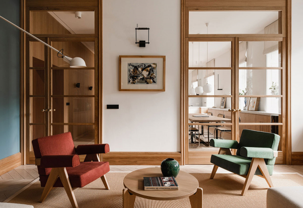 Современная элегантность и нотки mid-century: красивая квартира в старом доме в Варшаве Современная элегантность и нотки mid-century: красивая квартира в старом доме в Варшаве