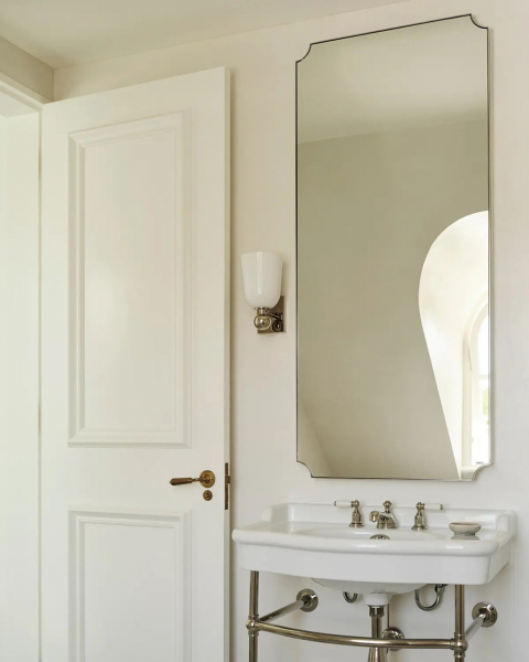 Утонченные белые интерьеры с европейской элегантностью: дом в Мельбурне Утонченные белые интерьеры с европейской элегантностью: дом в Мельбурне
